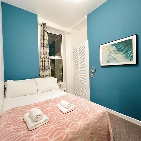 K Center * דבלין